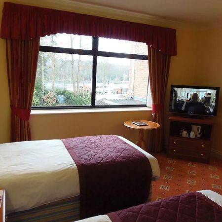 Lakeside Continental Hotel كامبرلي المظهر الخارجي الصورة